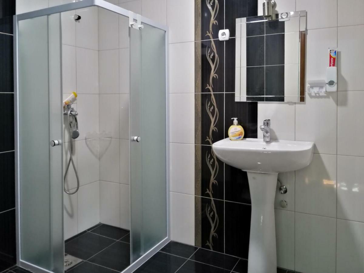 גבגלייה Magnolia Apartments מראה חיצוני תמונה